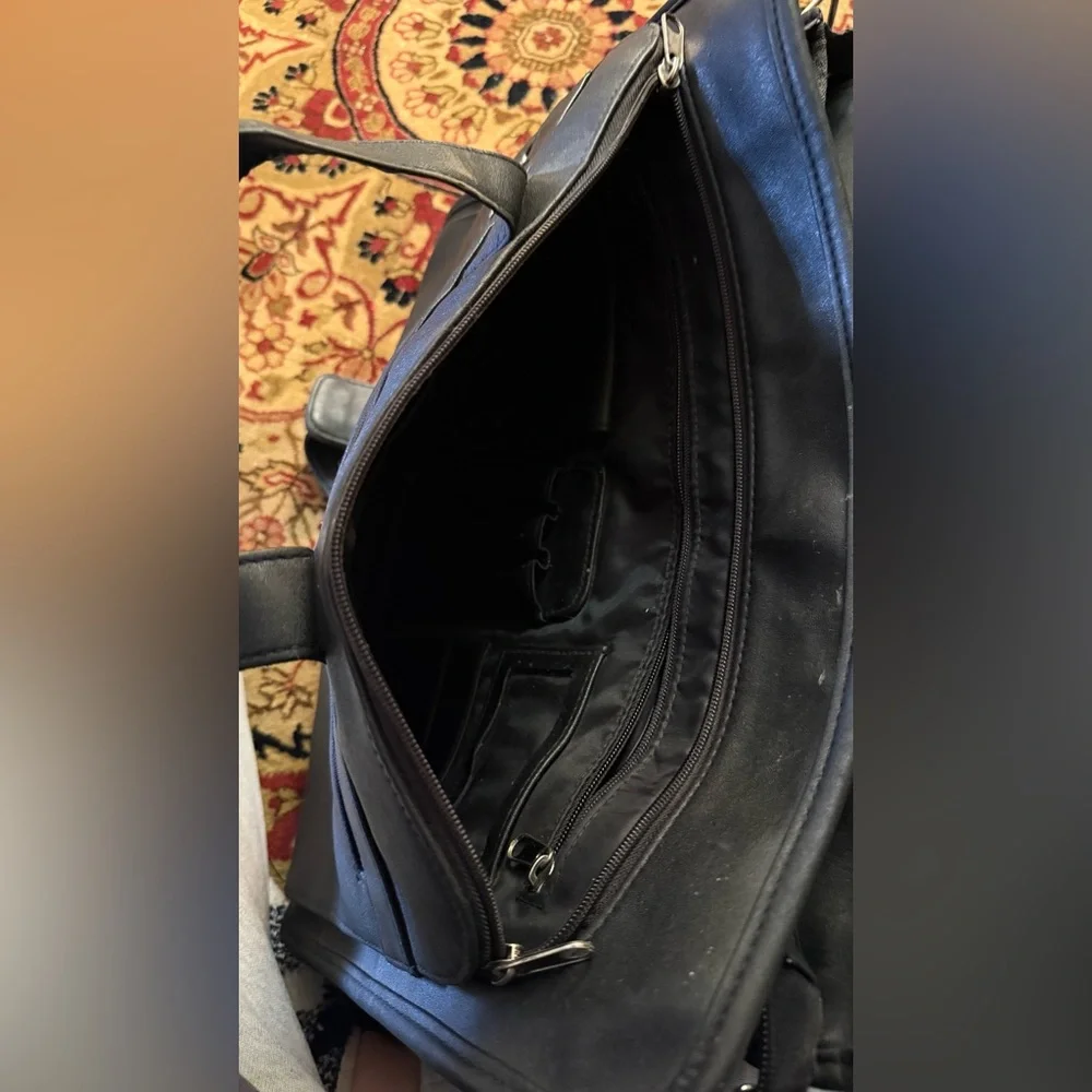 Stylish Black Leather Men's Bag